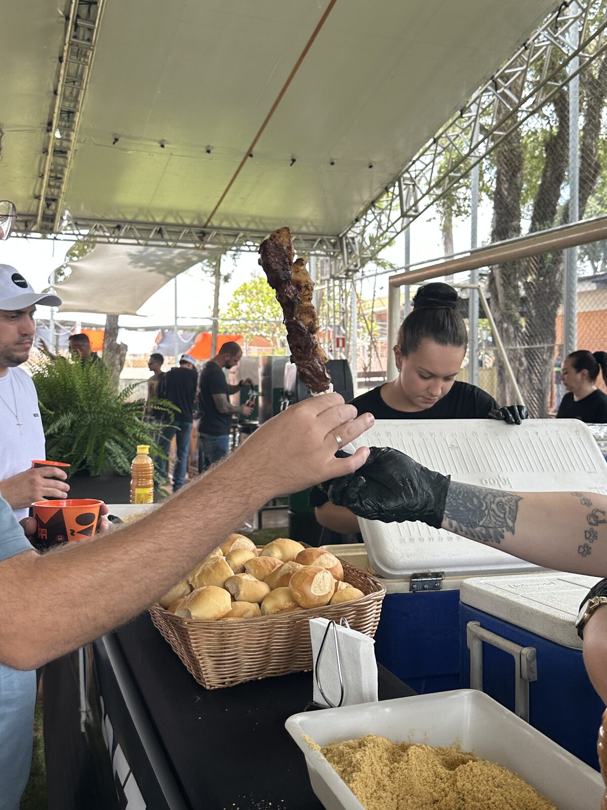 Estrutura montada dos Espetinhos Piracema no evento